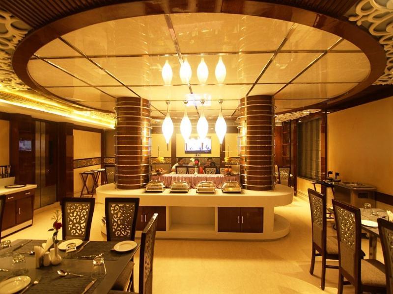 Hotel Costa River Варанаси Экстерьер фото