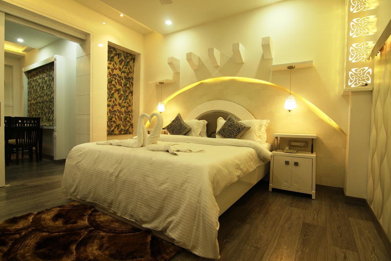 Hotel Costa River Варанаси Экстерьер фото